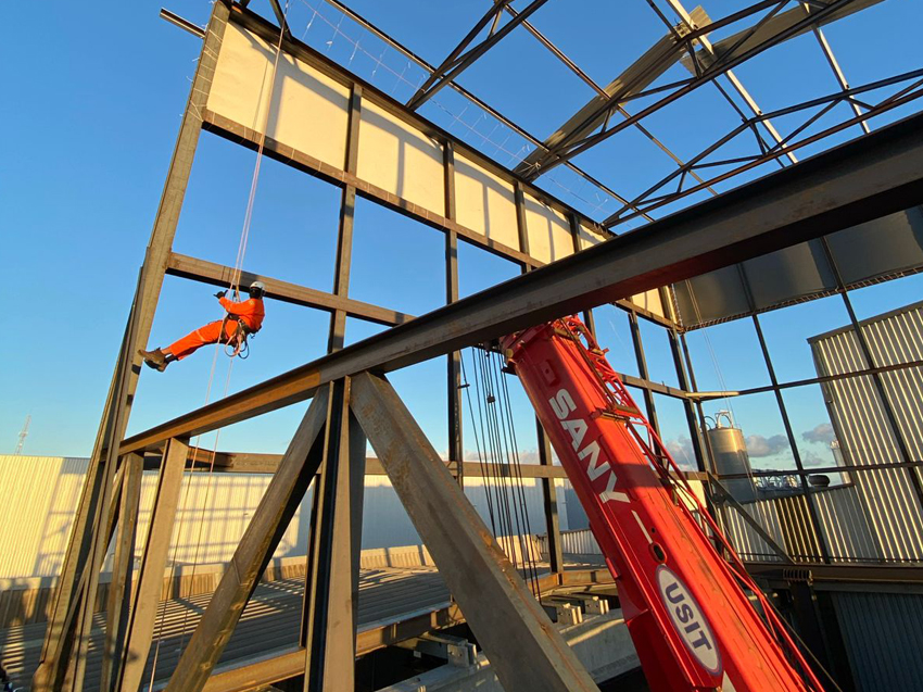 Içamento de Cargas / Troca de Cilindro de Guindaste